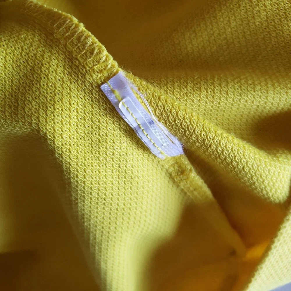 Banana Republic Mens Core Temp Yellow Hooded‎ Shirt Size S Athletic Lightweight